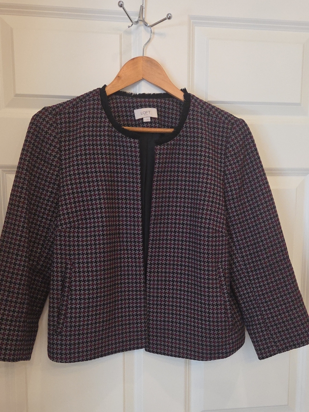 LOFT NAVY and PLUM Houndstooth Collarless Blazer